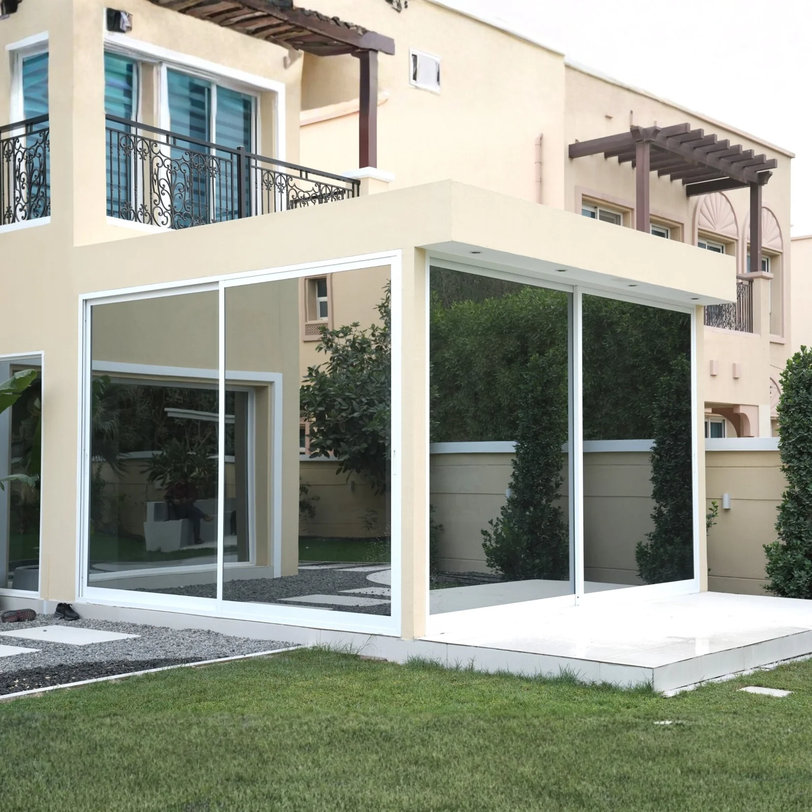 glass room 4